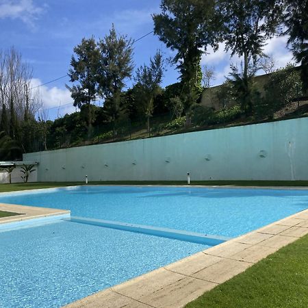 Apart T3 Com Piscina Tenis Ginasio E Parq Infant Лиссабон Экстерьер фото